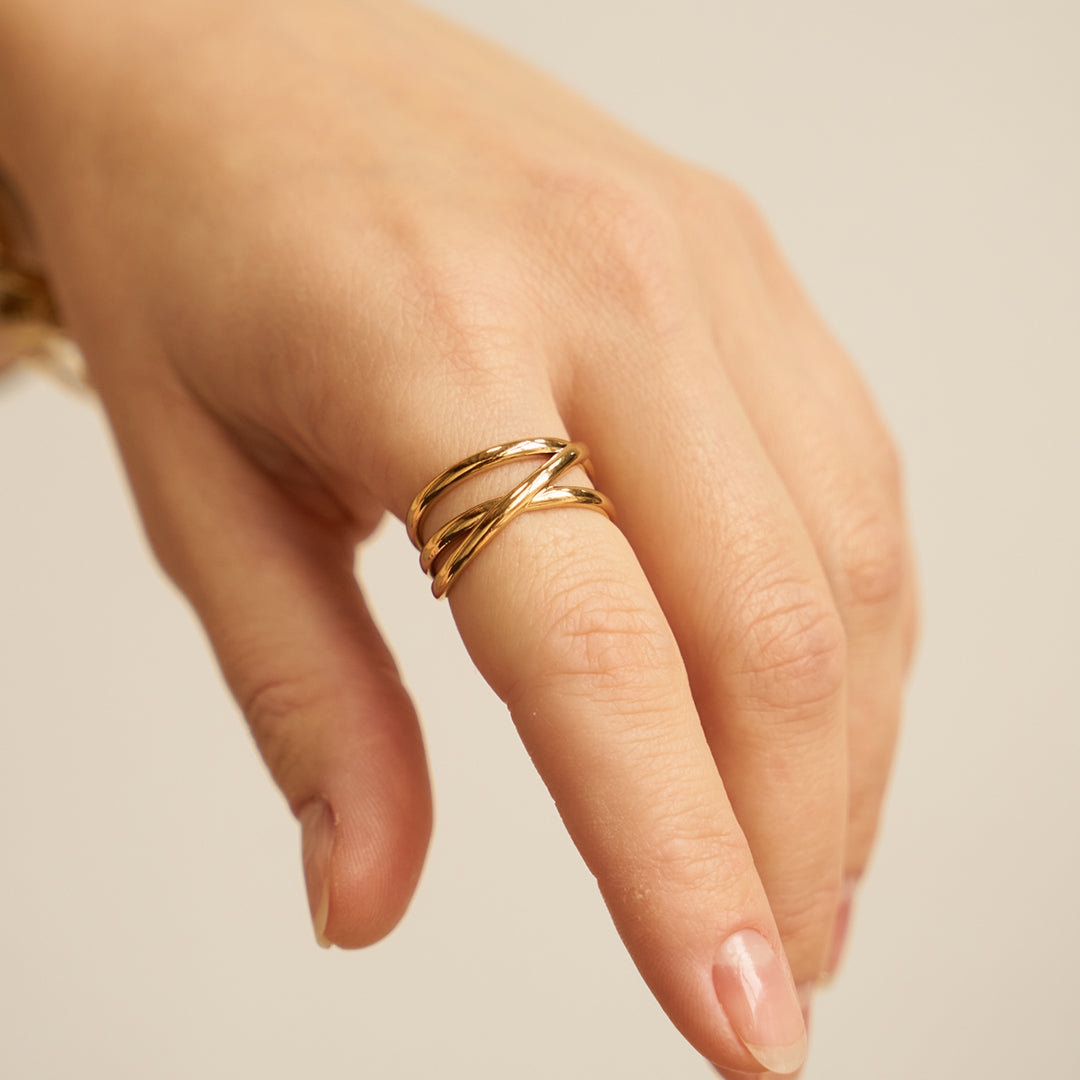 Eliza Ring