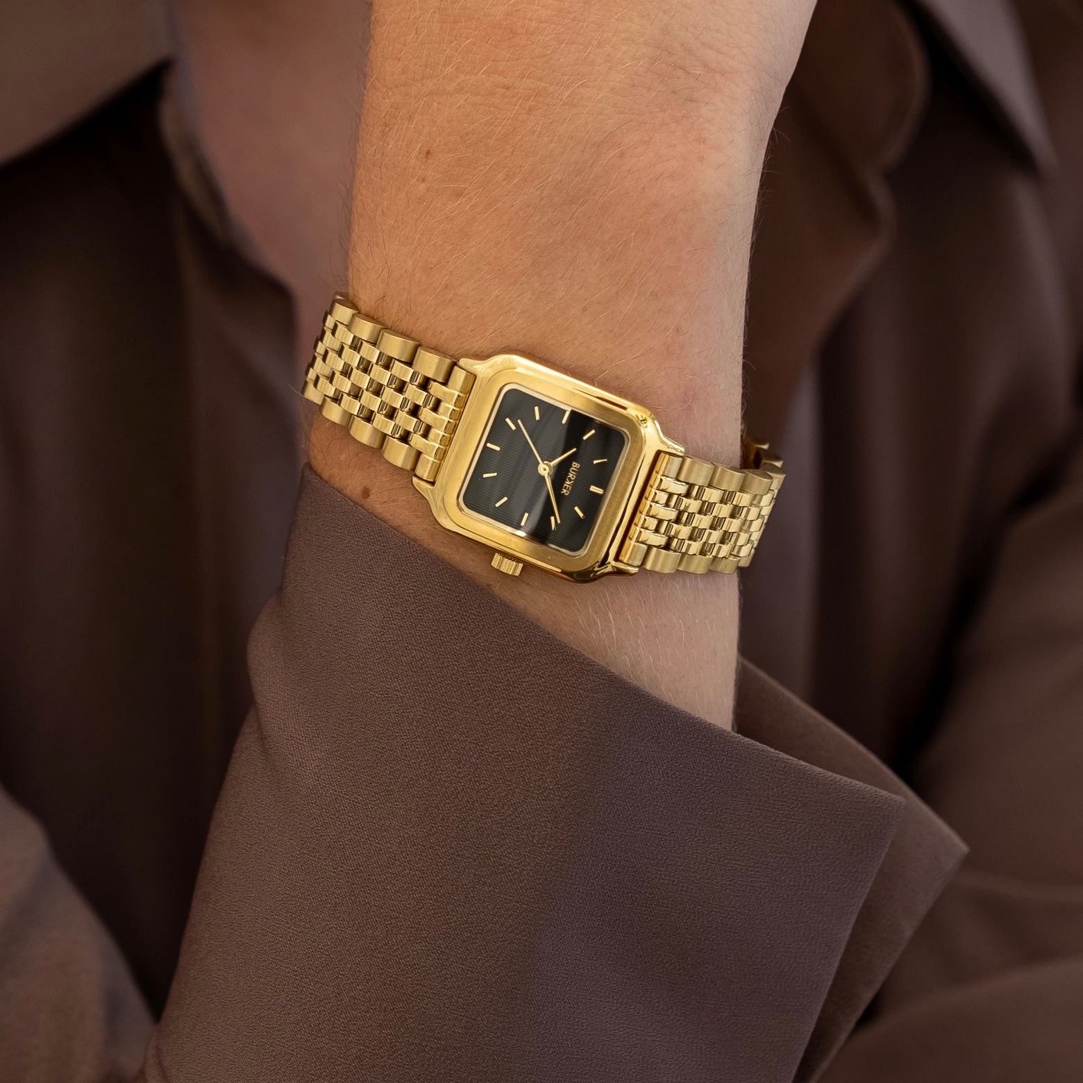 Macy Gold Black