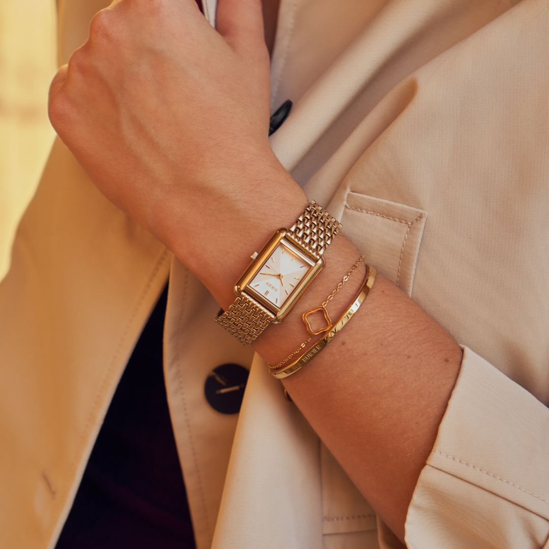 Olivia Gold White