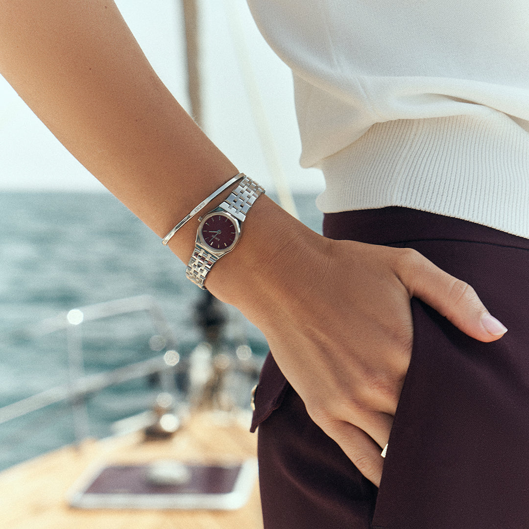 Victoria Silver Burgundy