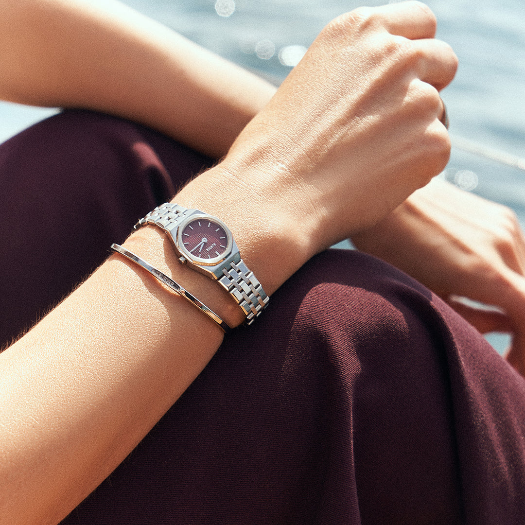 Victoria Silver Burgundy