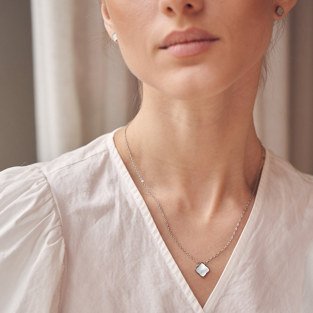 Flora Silver White Necklace - изображение 3