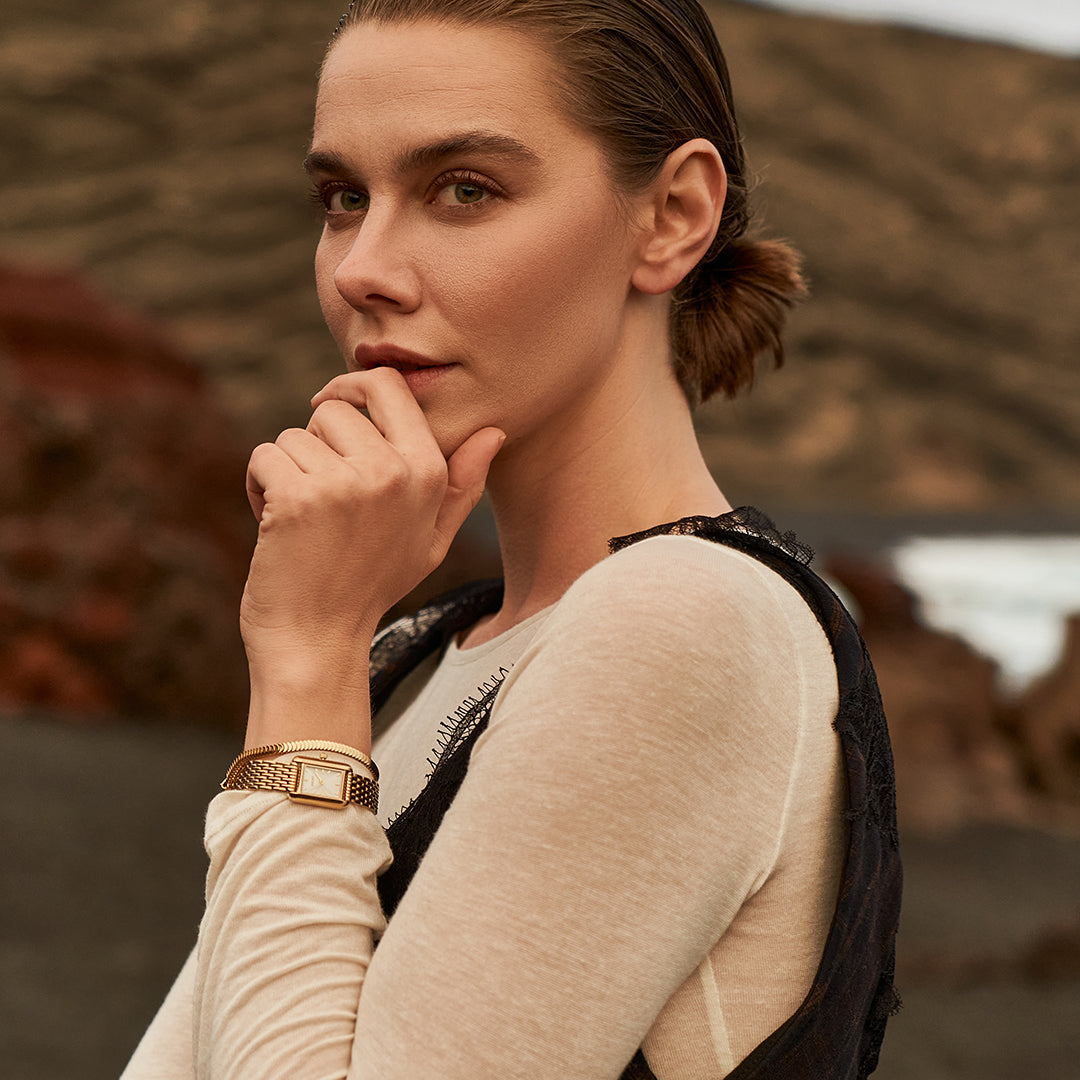 Olivia Petite Gold White