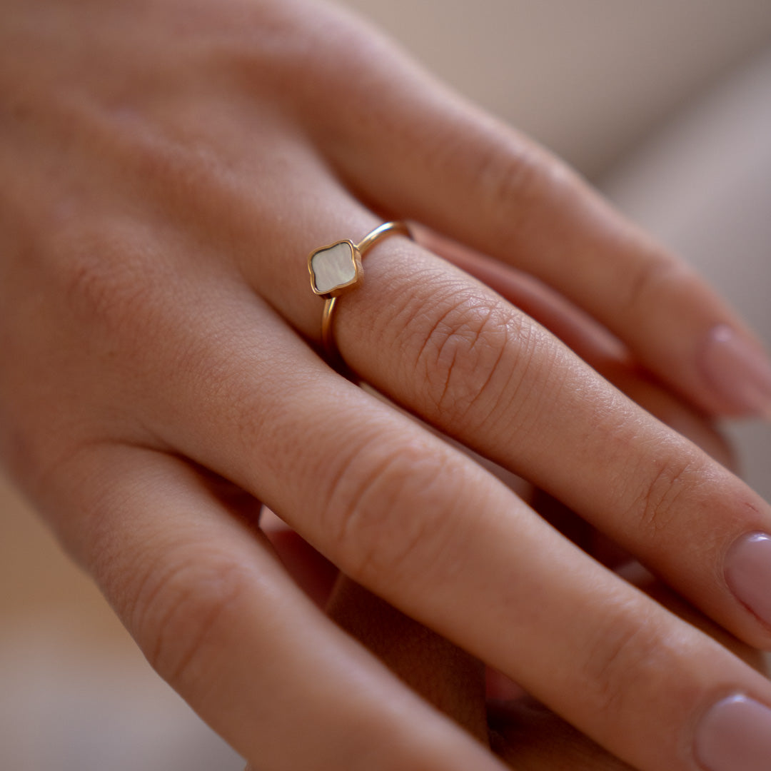 Flora Gold White Ring - изображение 3